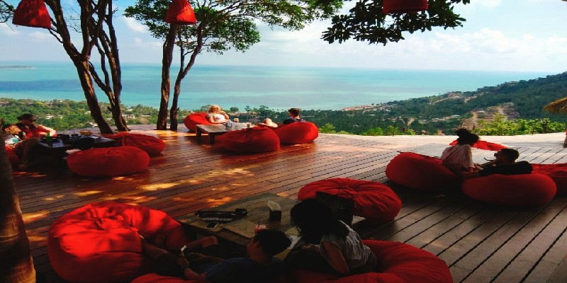 The-Dawn-of-Digital-Nomadism-in-Travel-01.